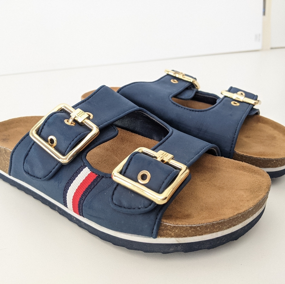 Tommy Hilfiger / Birkenstock style sandals Sz 6